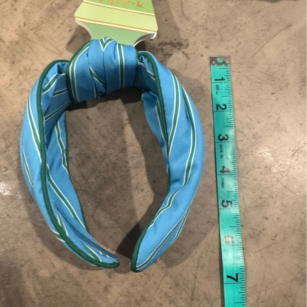 Blue and Green Striped Headband with topknot! Super comfy and cute! Versatile💙💚
